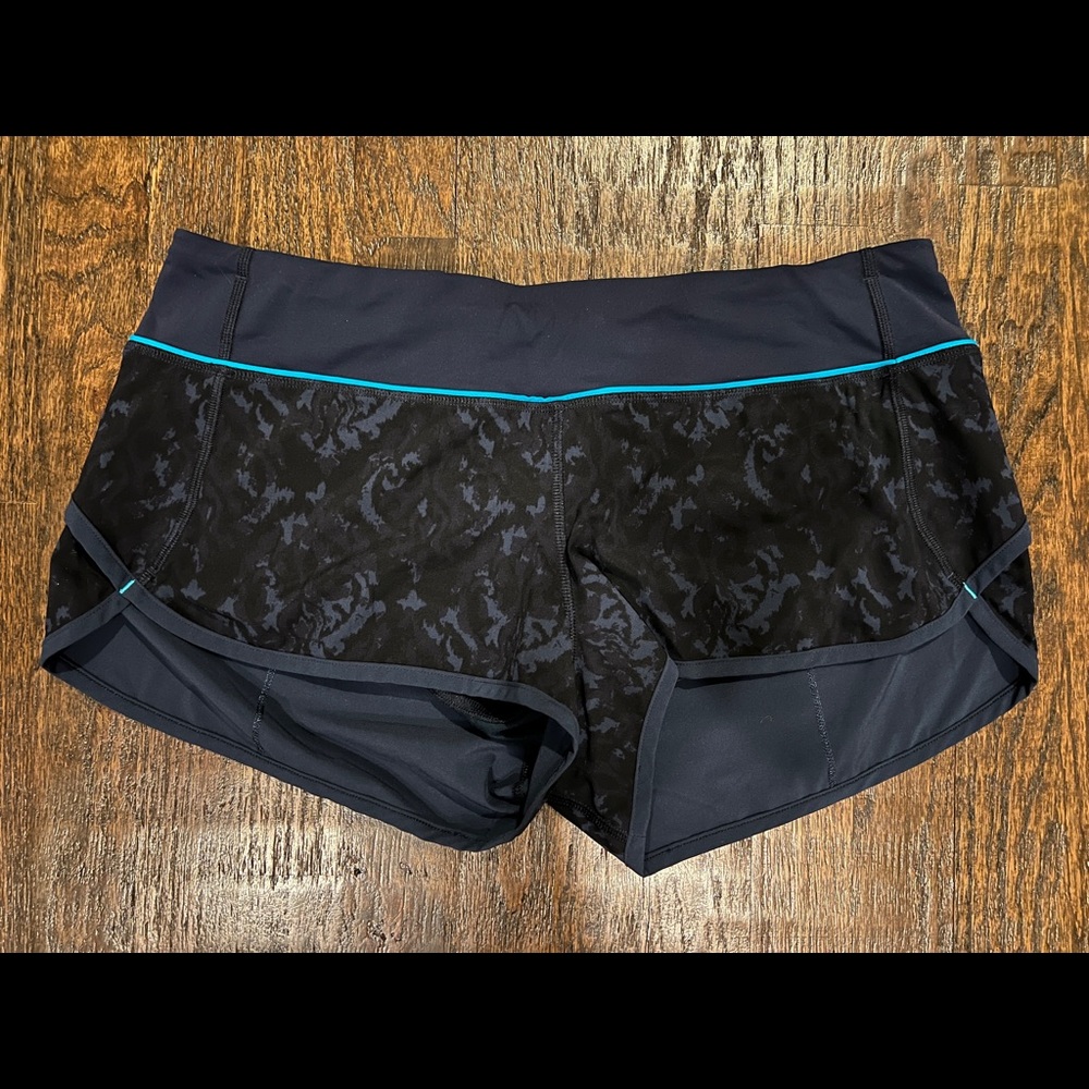 LuluLemon Shorts size 10 camo pattern & midnight blue w emerald trim
